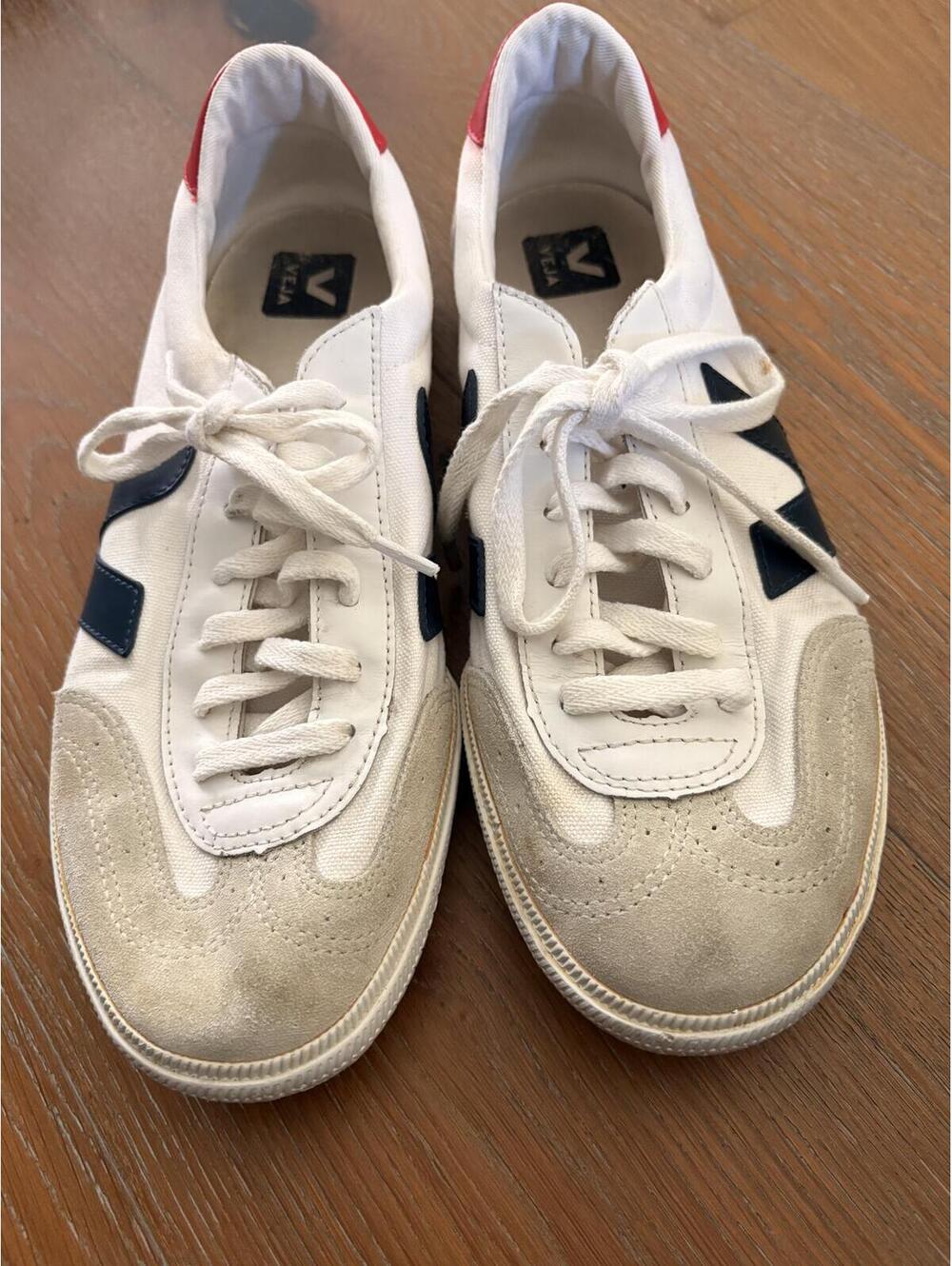 Veja White Navy Red Sneakers Vegan Leather Athletic Casual Size 10